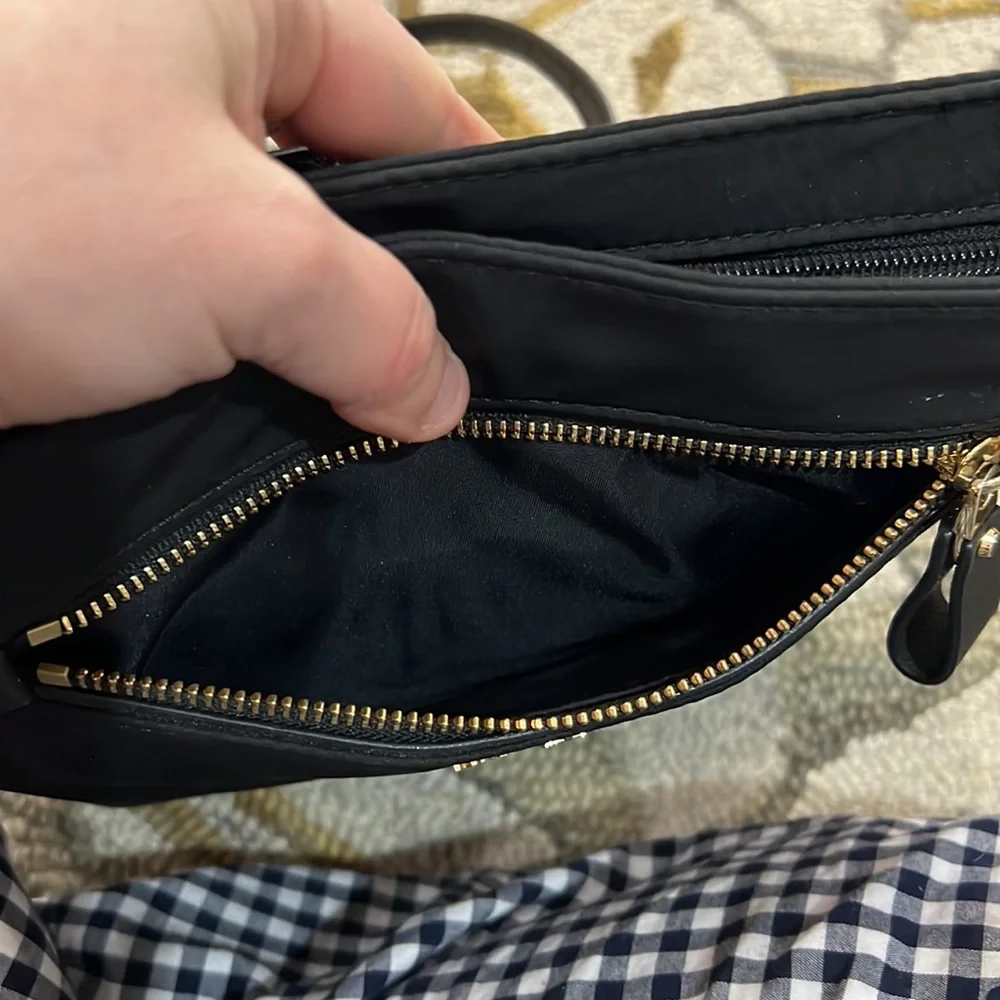 ๐ Michael kors nylon Kelsey black large crossbody bag ๐ - Picture 7 of 16